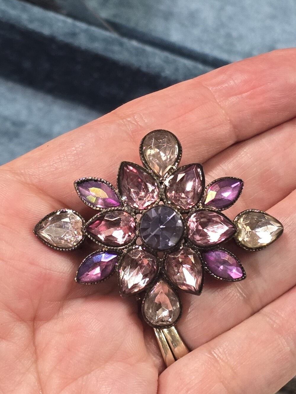 Vintage Liz Claiborne Floral Cluster Brooch - Hues Of Purple & Lavender Glass